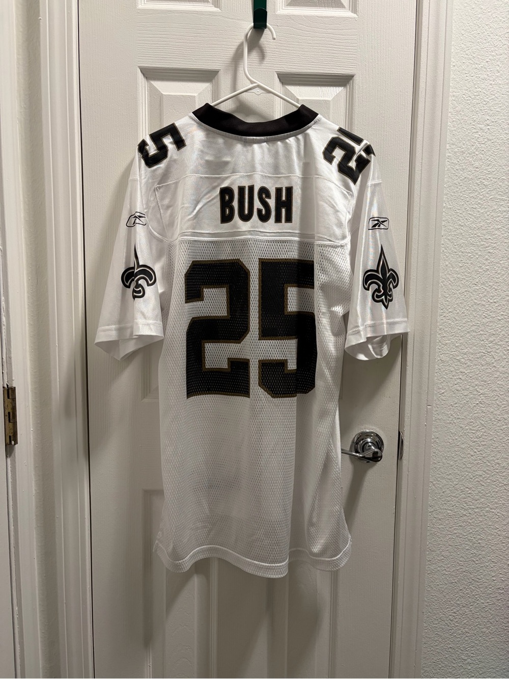 Y2K Reggie Bush New Orleans Saints Jersey - Men’s Medium